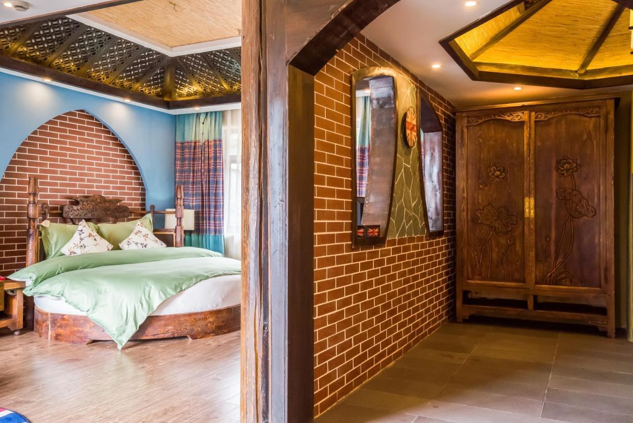 The Ritz-Man Boutique Inn Lijiang Лицзян Экстерьер фото